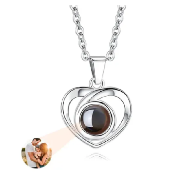 Vincere Love Necklace