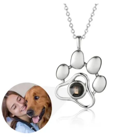 Vincere Paw Necklace